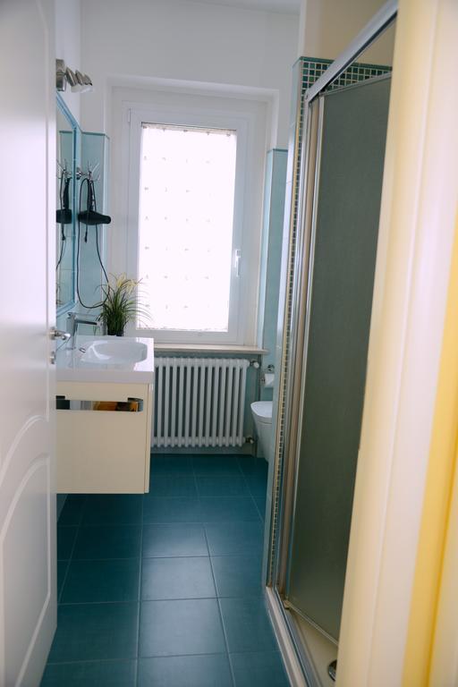 B&B Aurora Domus D'A-Mare ペザロ エクステリア 写真