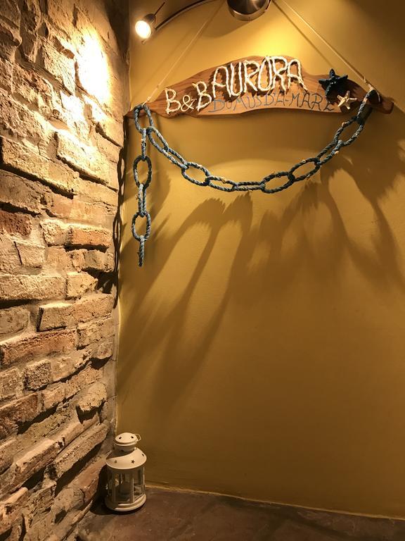 B&B Aurora Domus D'A-Mare ペザロ エクステリア 写真