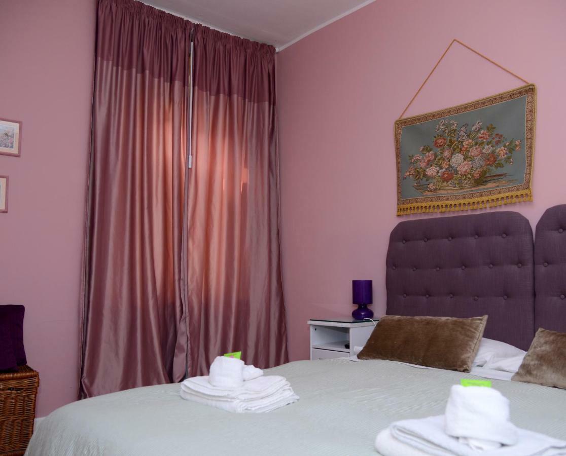 B&B Aurora Domus D'A-Mare ペザロ エクステリア 写真